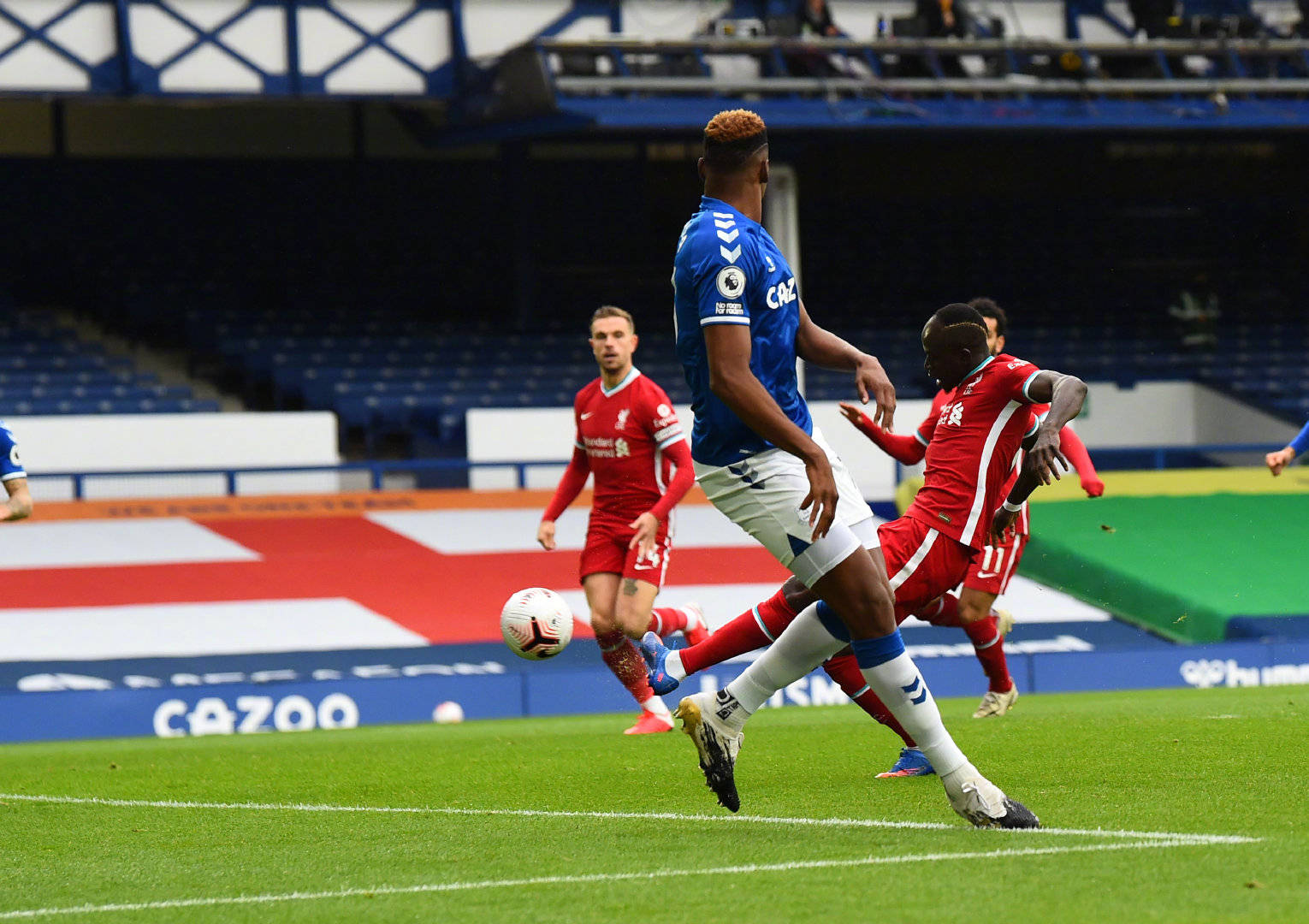 与业内人士 与业内人士