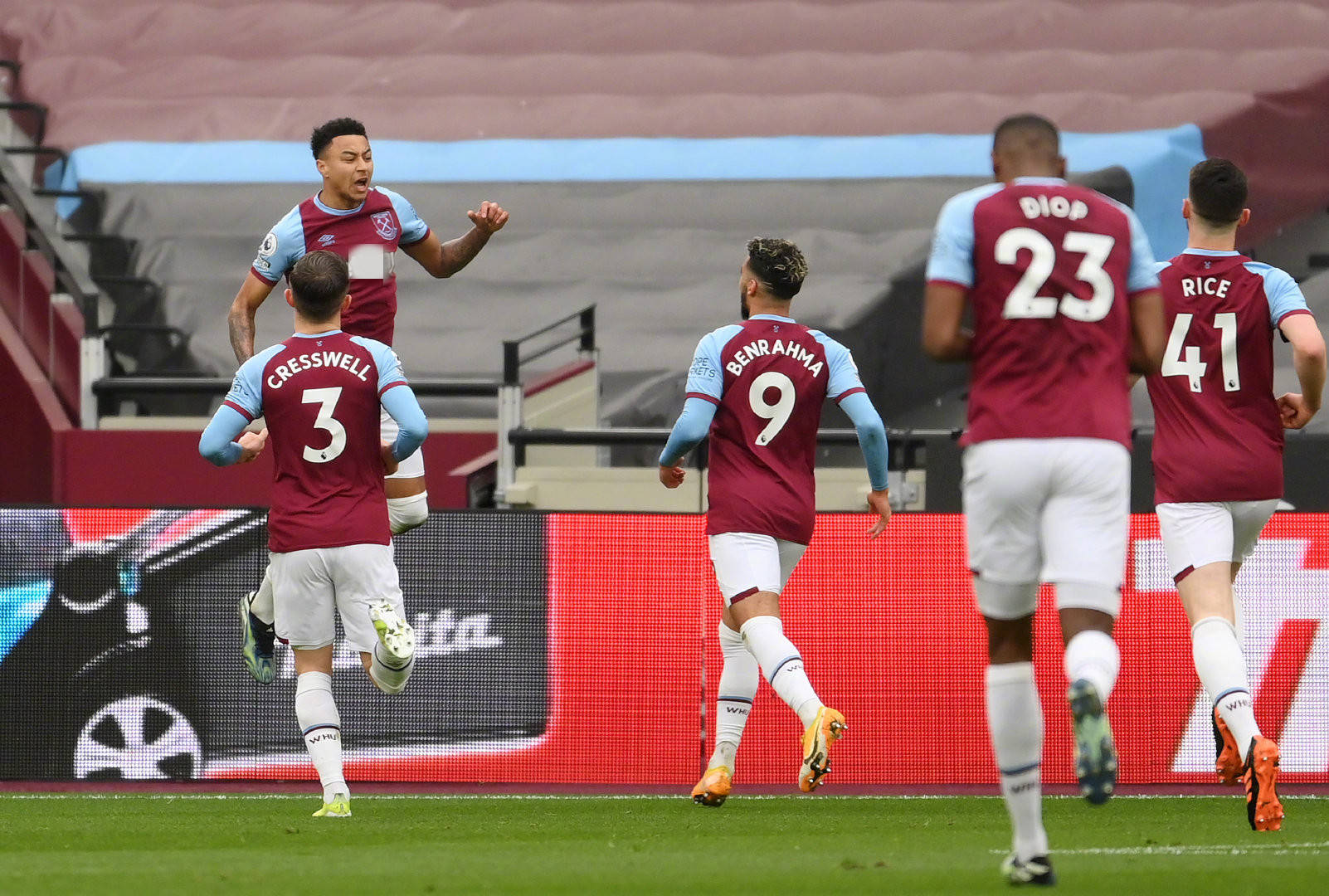 让他在比赛 让他在比赛